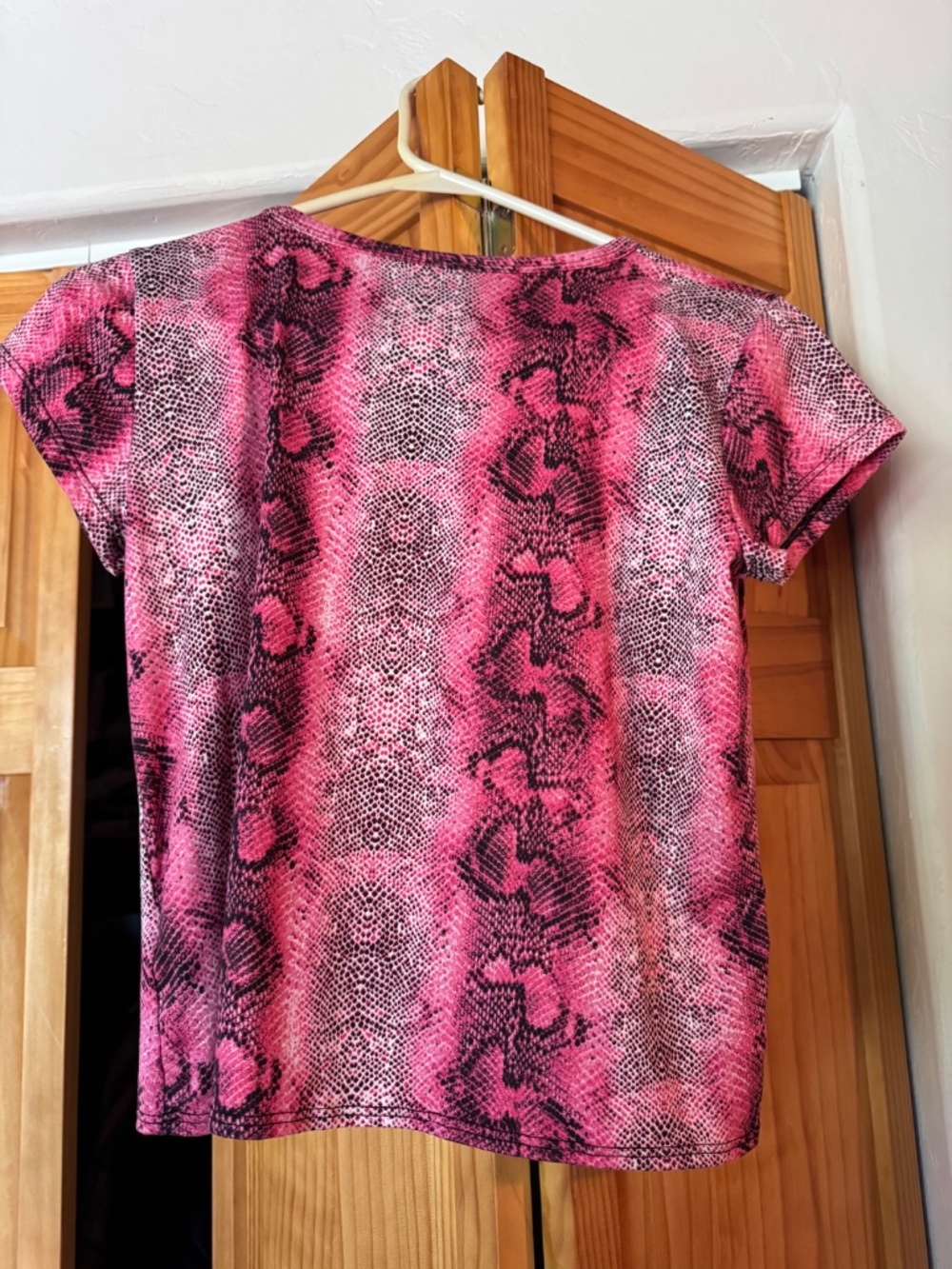 Pink top Medium - Picture 2 of 3